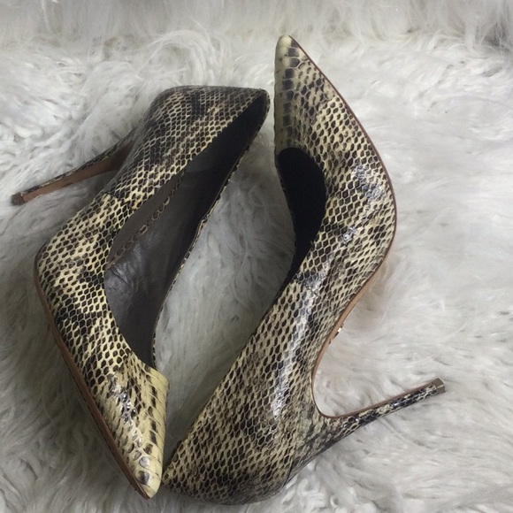 EUC Tory Burch Cecilia Snakeskin Pumps, 9.5M - Picture 10 of 15